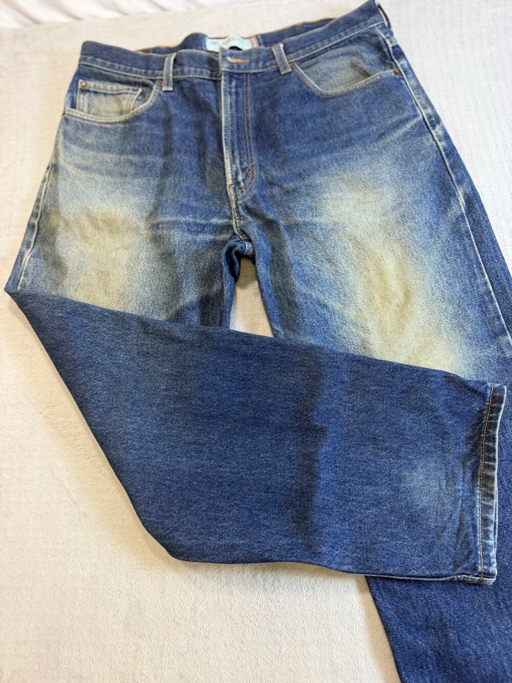 Levi’s 550 Men’s Jeans 38x30 Relaxed Fit Medium Wash Distressed Faded Denim